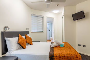 Malibu Mooloolaba - Accommodation 4U 42