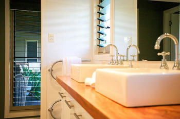 Lilies Luxury Retreats - Accommodation 4U 28