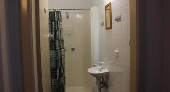Burwood Bed And Breakfast - Accommodation 4U 15