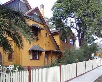 Burwood Bed And Breakfast - Accommodation 4U 1