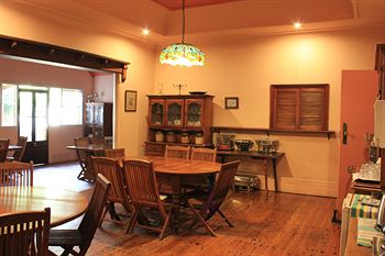 Burwood Bed And Breakfast - Accommodation 4U 10