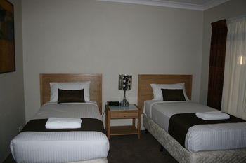 Noah's Mid City Motor Inn - Accommodation 4U 10