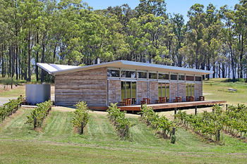 The Longhouse - Accommodation 4U 4