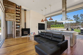 The Longhouse - Accommodation 4U 16
