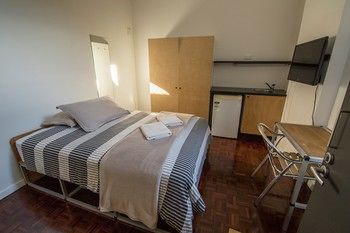 Cambridge Lodge - Hostel/Backpacker - Accommodation 4U 13