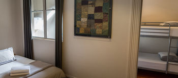 Cambridge Lodge - Hostel/Backpacker - Accommodation 4U 30