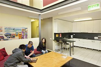 Cambridge Lodge - Hostel/Backpacker - Accommodation 4U 1