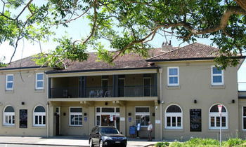 The Huskisson - Accommodation 4U 20
