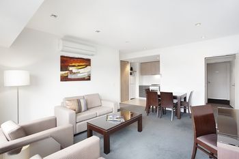 Apartments Ink - Accommodation 4U 18