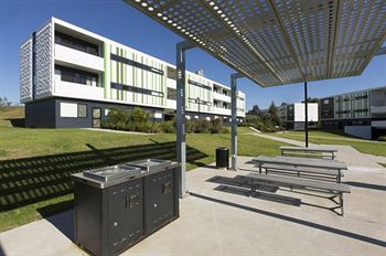 Western Sydney University Village-Campbelltown Campus - Accommodation 4U 2
