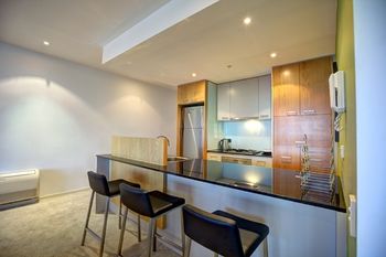 ACD Apartments - Accommodation 4U 10