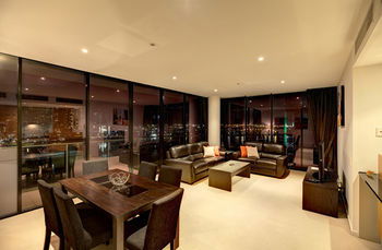 ACD Apartments - Accommodation 4U 17