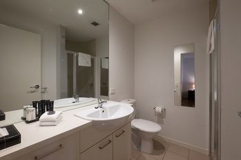 ACD Apartments - Accommodation 4U 26