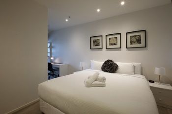 ACD Apartments - Accommodation 4U 28