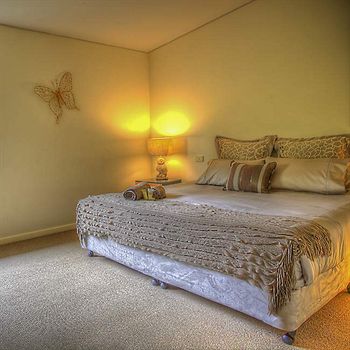 CountryPlace - Accommodation 4U 5