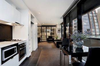 Aura On Flinders Serviced Apartments - Accommodation 4U 10