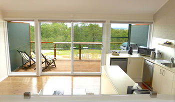 Wine Country Villas - Accommodation 4U 13
