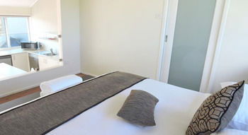 Wine Country Villas - Accommodation 4U 34