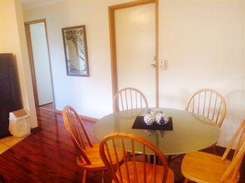 Australian Home Away @ East Doncaster Andersons Creek 1 - Accommodation 4U 10