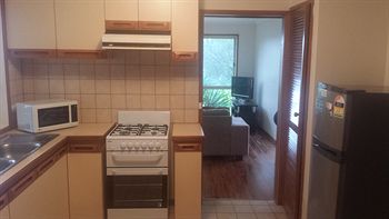 Australian Home Away @ East Doncaster Andersons Creek 1 - Accommodation 4U 11