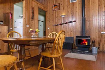 Eagleview Resort - Accommodation 4U 7