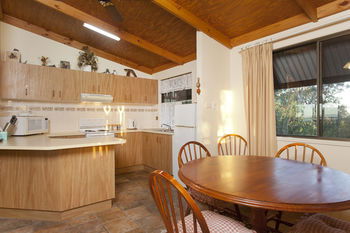 Eagleview Resort - Accommodation 4U 33