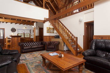 Eagleview Resort - Accommodation 4U 54
