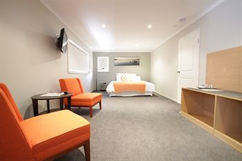 The Edgewater Bed & Breakfast - Accommodation 4U 29