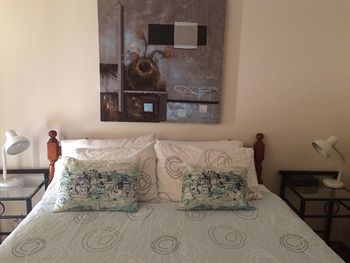 Australian Home Away @ Doncaster Andersons Creek 2 - Accommodation 4U 1