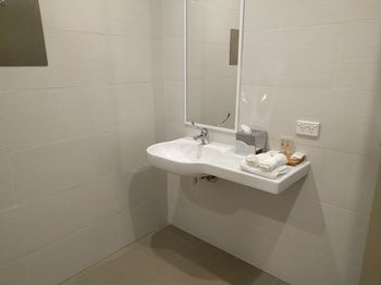 Ibis Styles The Entrance - Accommodation 4U 14