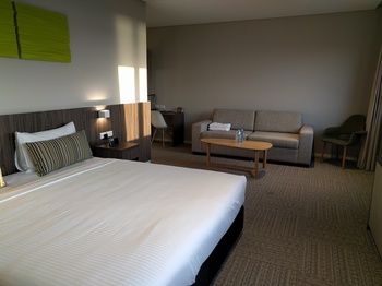 Ibis Styles The Entrance - Accommodation 4U 25