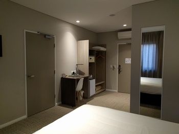 Ibis Styles The Entrance - Accommodation 4U 28