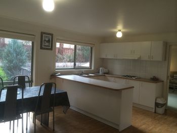 Australian Home Away Ringwood @ Bardia - Accommodation 4U 2