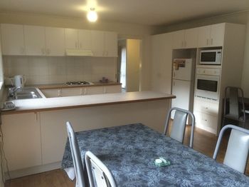 Australian Home Away Ringwood @ Bardia - Accommodation 4U 14