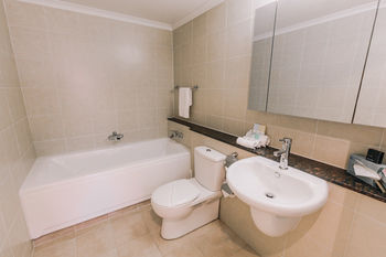 Newcastle Central Plaza - Accommodation 4U 8