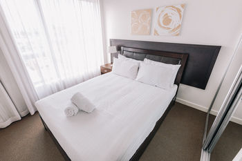 Newcastle Central Plaza - Accommodation 4U 11
