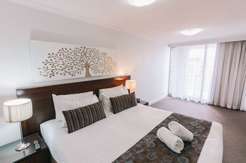 Newcastle Central Plaza - Accommodation 4U 13