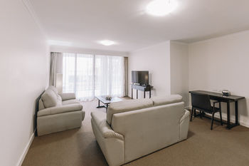 Newcastle Central Plaza - Accommodation 4U 20