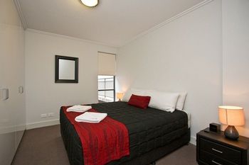 The Star Apartments - Accommodation 4U 8