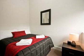 The Star Apartments - Accommodation 4U 14