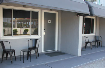 Merewether Motel - Accommodation 4U 21