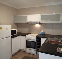 Dungowan Waterfront Apartments - Accommodation 4U