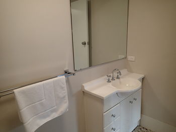 Dungowan Waterfront Apartments - Accommodation 4U 4