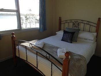 Dungowan Waterfront Apartments - Accommodation 4U 32