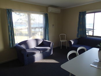 Dungowan Waterfront Apartments - Accommodation 4U 34
