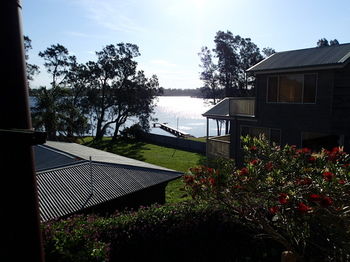 Dungowan Waterfront Apartments - Accommodation 4U 36