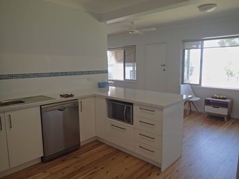 Dungowan Waterfront Apartments - Accommodation 4U 182