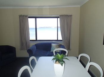 Dungowan Waterfront Apartments - Accommodation 4U 183