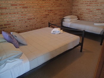 Dungowan Waterfront Apartments - Accommodation 4U 191