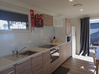 Dungowan Waterfront Apartments - Accommodation 4U 236